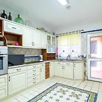 Villa V4 Maximo